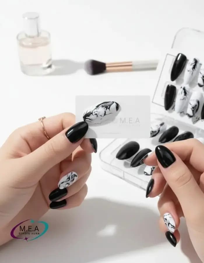 Amour Infini – Press-on nails faits main