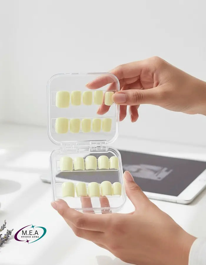 Press-on nails faits main - faux ongles jaune