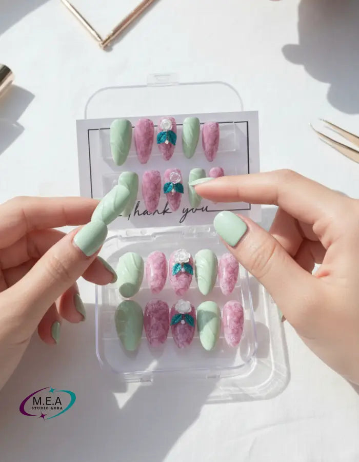 Nude Rosalia – Press-on nails faits main