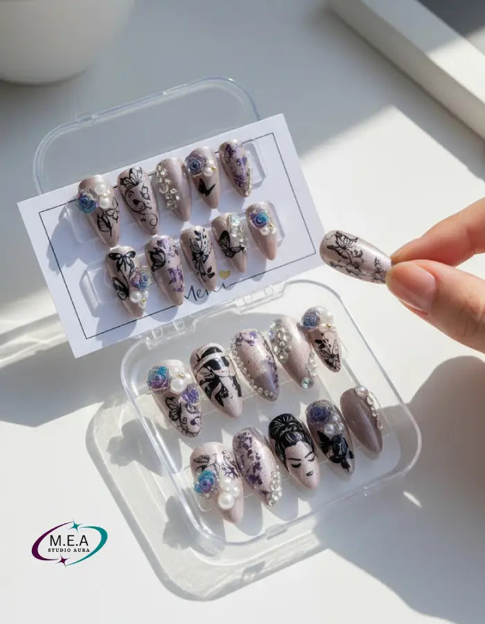 Éclat Doré – Press-on nails faits main