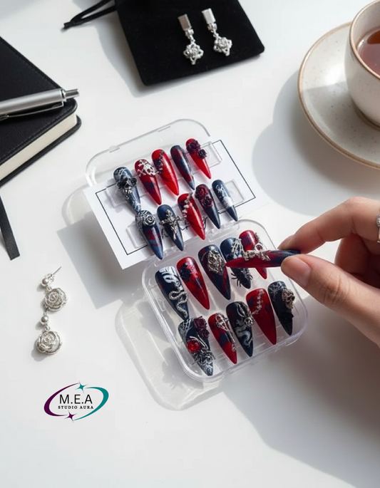 Nuit Éternelle – Press-on nails faits main