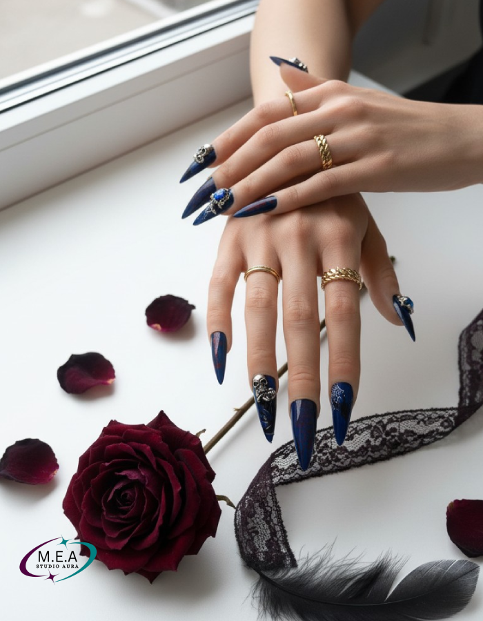 Nuit Abyssale — Press-on Nails Gothiques Bleu Nuit & Noir