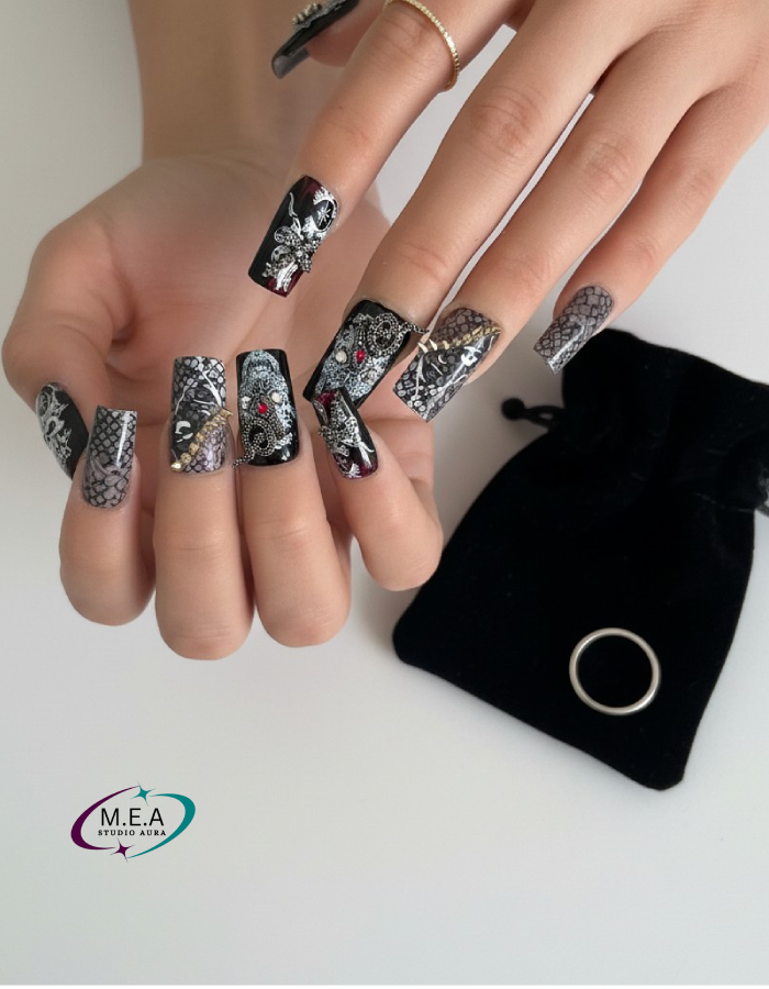 Nuit Macabre – Press-on nails faits main