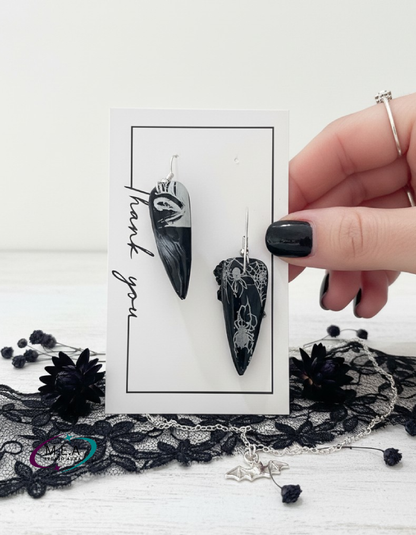 Boucles d'oreilles gothiques — Demi-visage & Toile