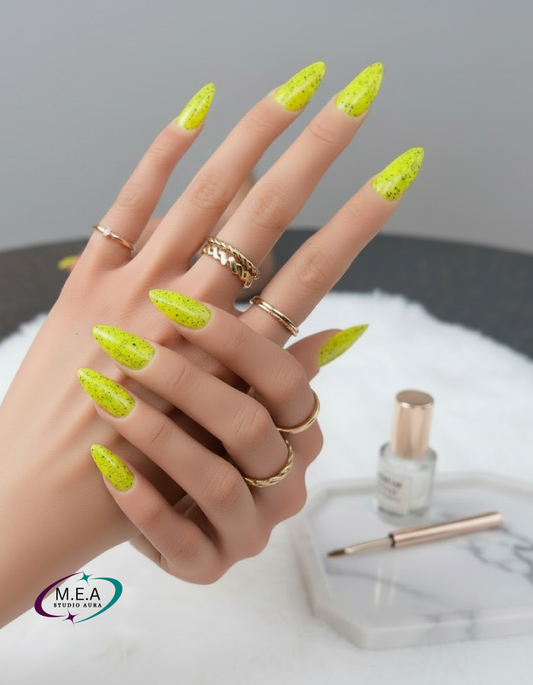 Soleil Éclatant – Press-on nails faits main