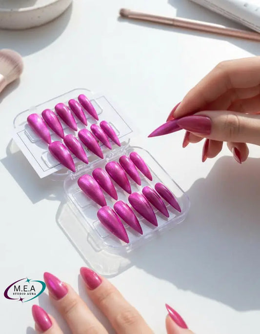 Velours Mystique – Press-on nails faits main