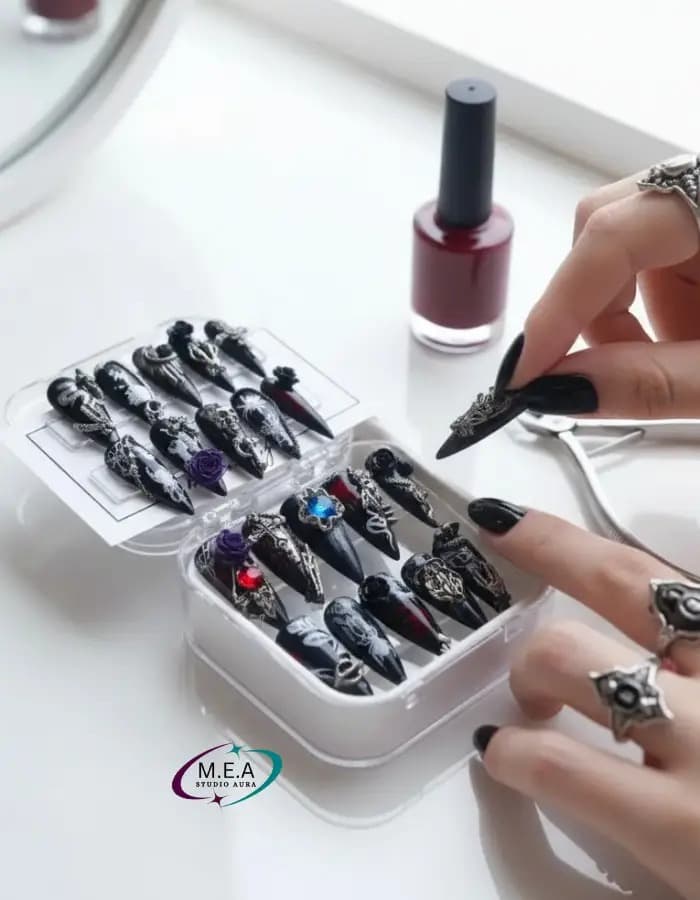 Nocturne Gothique – Press-on nails faits main