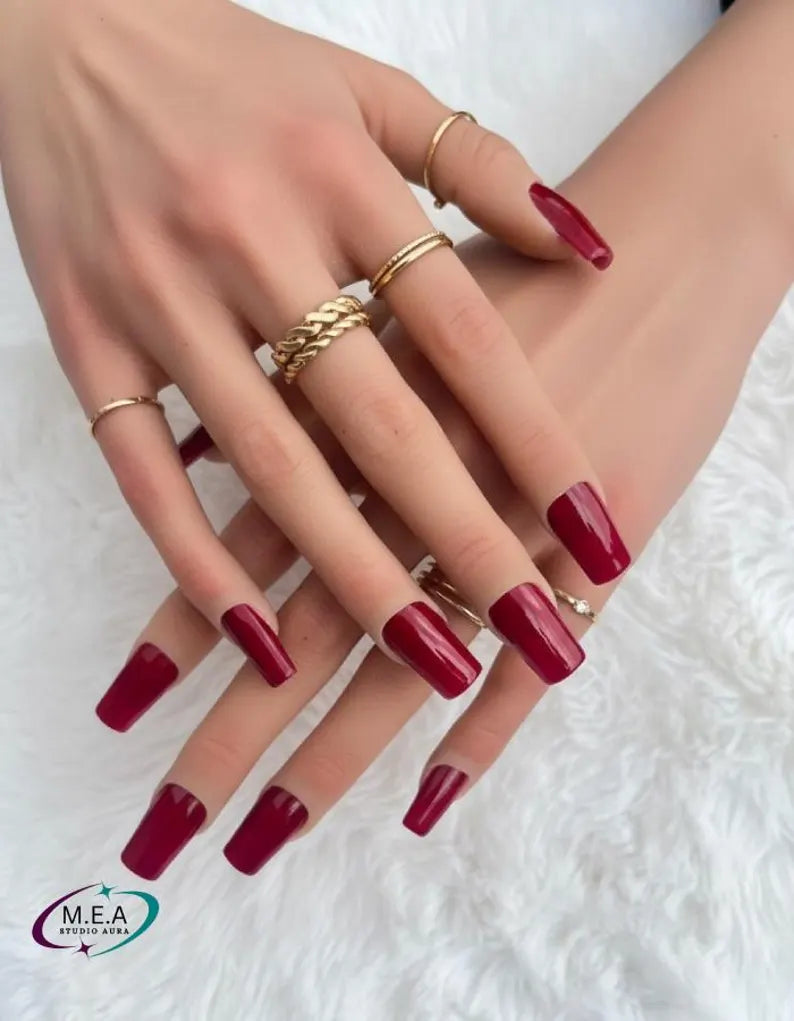 Flamme Rouge – Press-on nails faits main