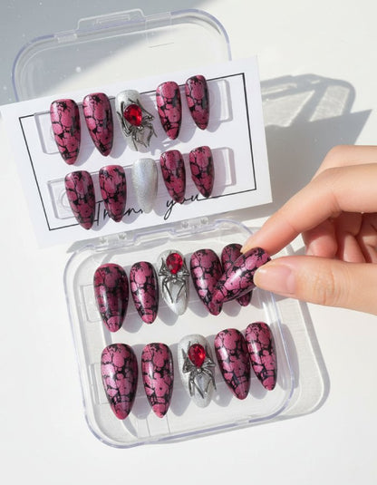 Trinity Arachnéa – Press-on nails faits main