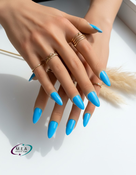 Bleu Aquarius – Press-on nails faits main