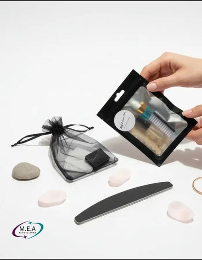 Nocturne Carmin – Press-on nails gothiques noir & blanc