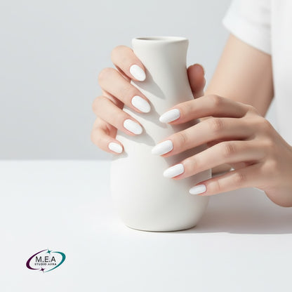 Blanc Intemporel – Press-on nails faits main
