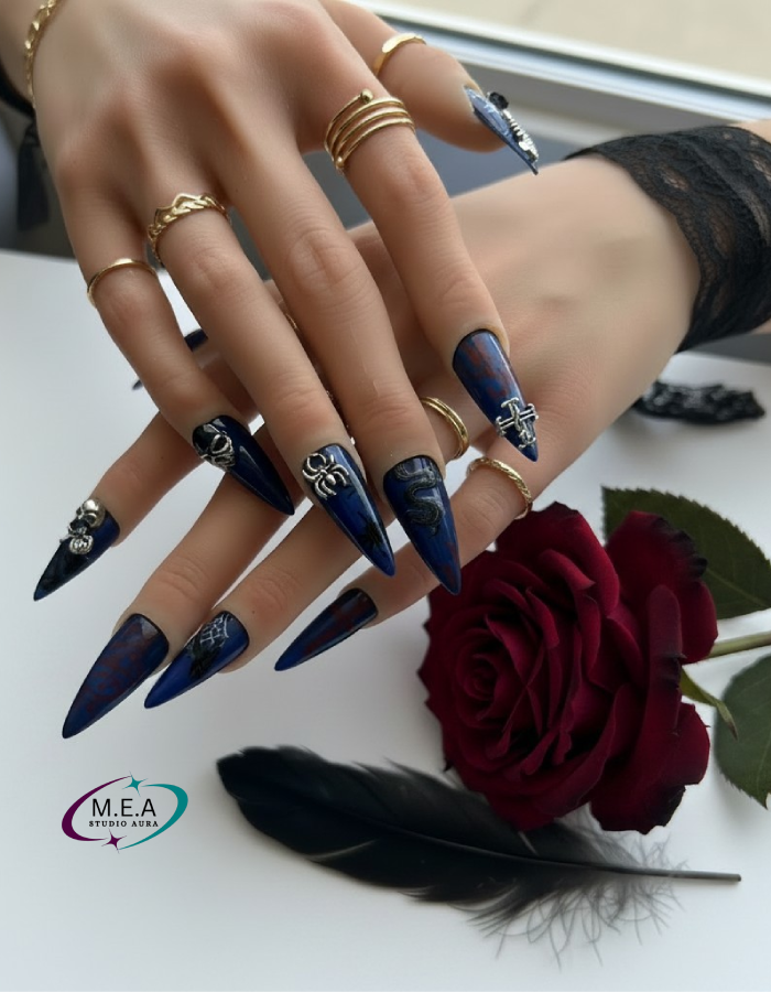 Nuit Abyssale — Press-on Nails Gothiques Bleu Nuit & Noir