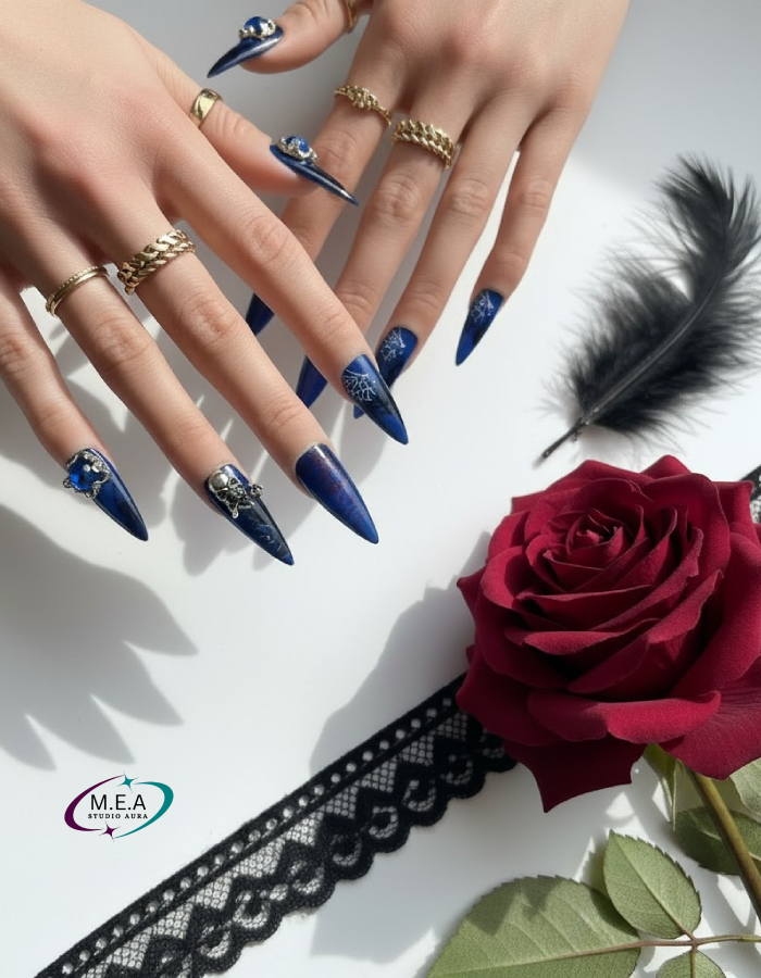Nuit Abyssale — Press-on Nails Gothiques Bleu Nuit & Noir