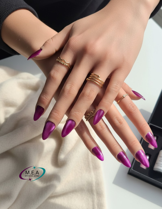 Press on nails rose cat eye