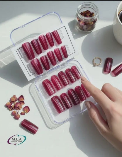 Red Cat Eye – Press-on nails faits main